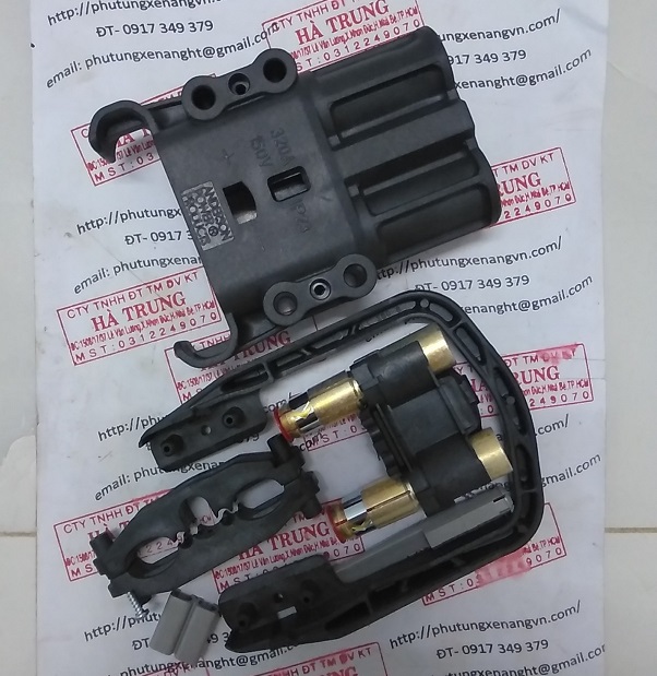 ANDERSON 320A