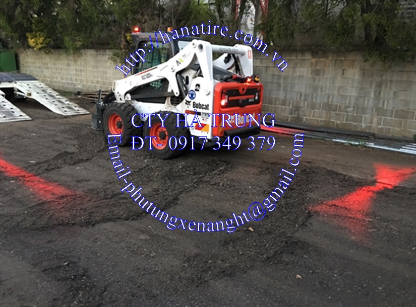 den canh bao xe bobcat