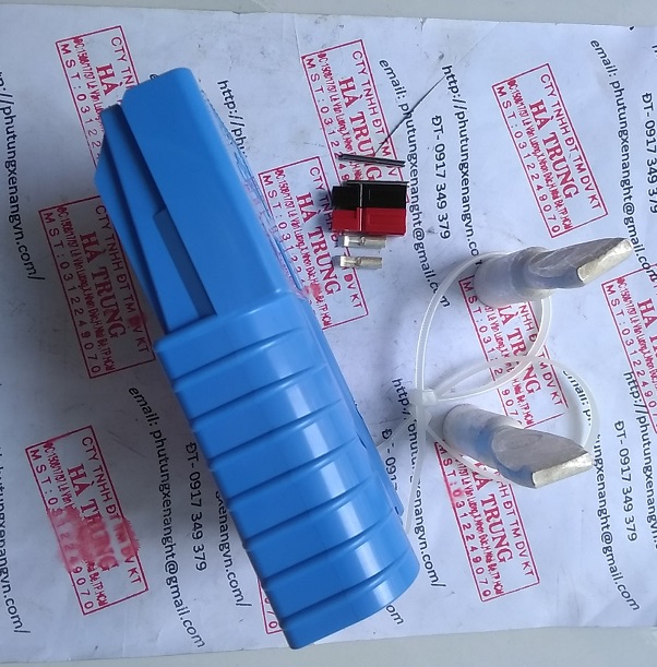 giac cam sac acquy anderson sbe320a blue