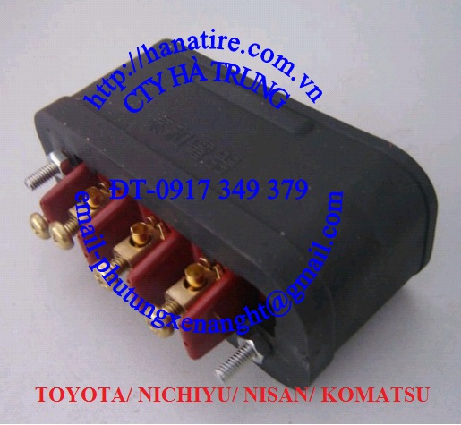 giac cam sac acquy xe nang nissan 30a250v