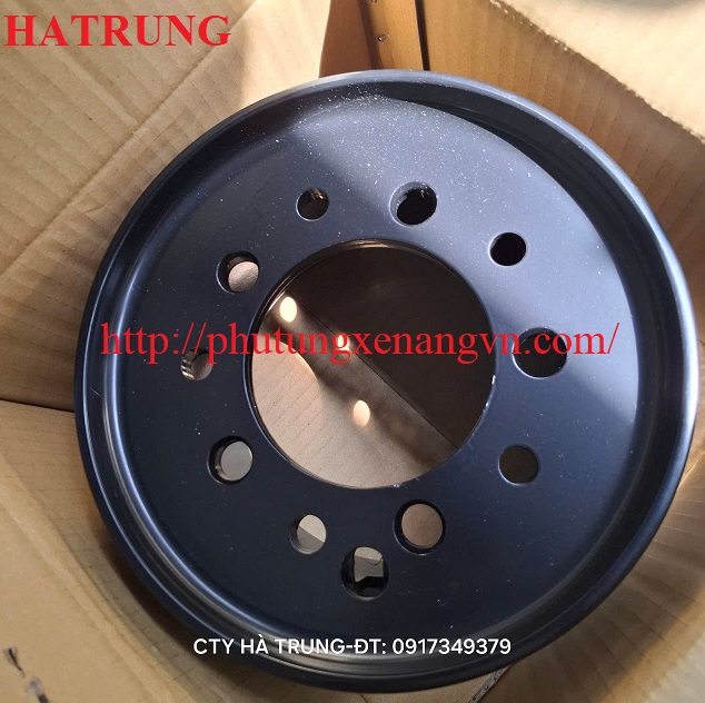 Mam banh xe Toyota 8FBE13