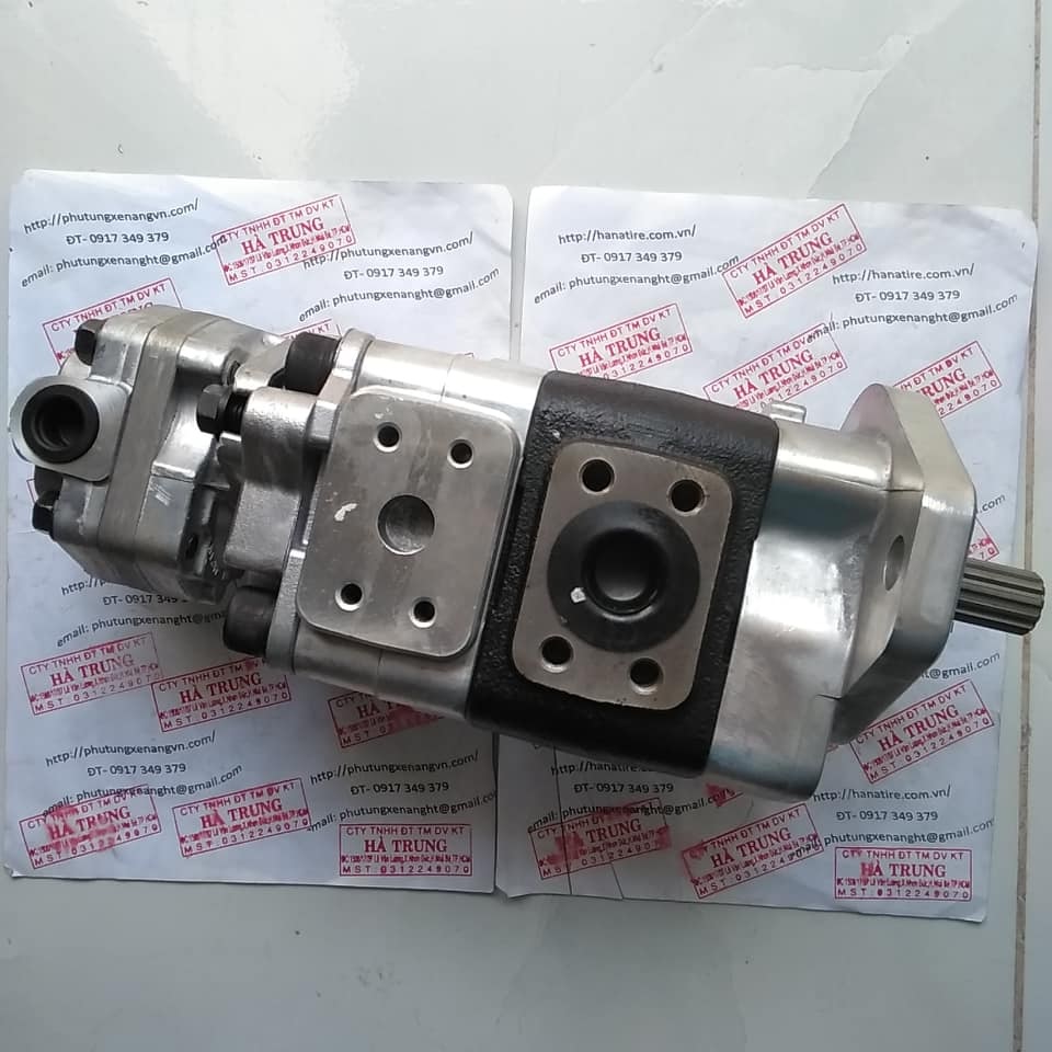 Bom Thuy Luc Komatsu 3EC-60-39920- Made In Japan