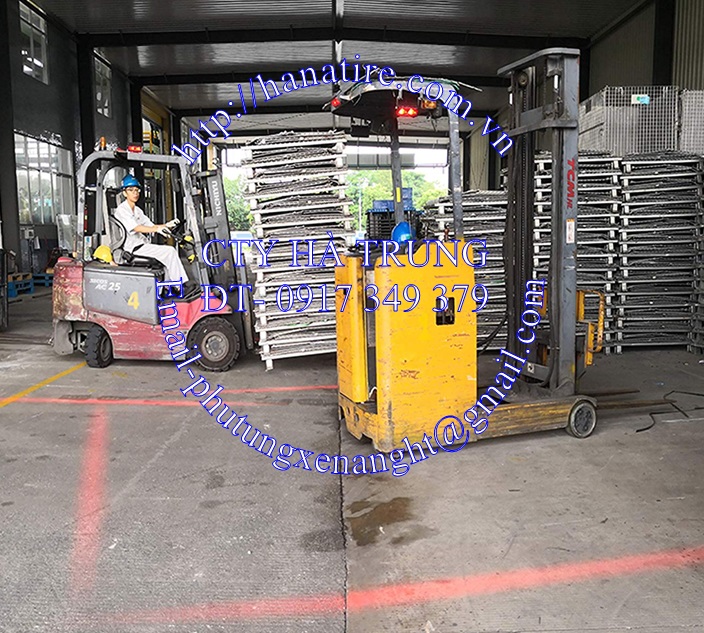 Đèn chiếu kẻ vạch vùng an toàn xe nâng KOMATSU