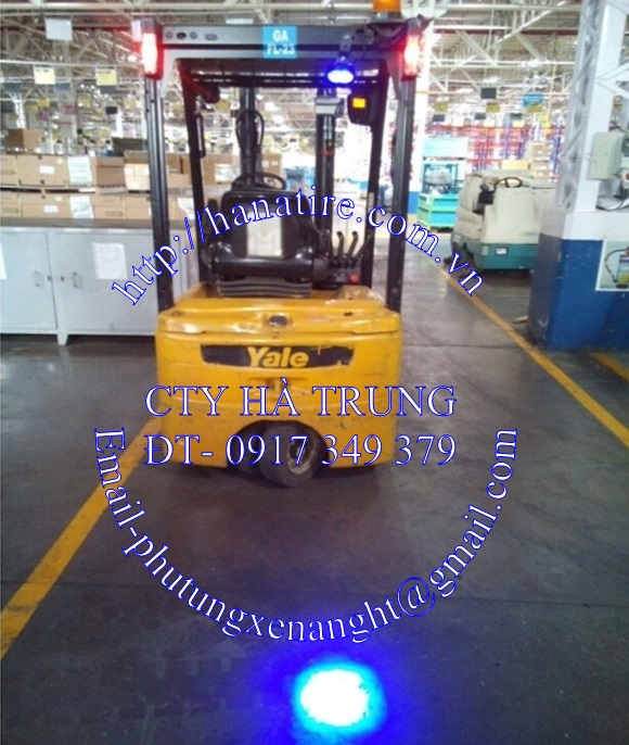 Đèn chiếu kẻ vạch vùng an toàn xe nâng YALE
