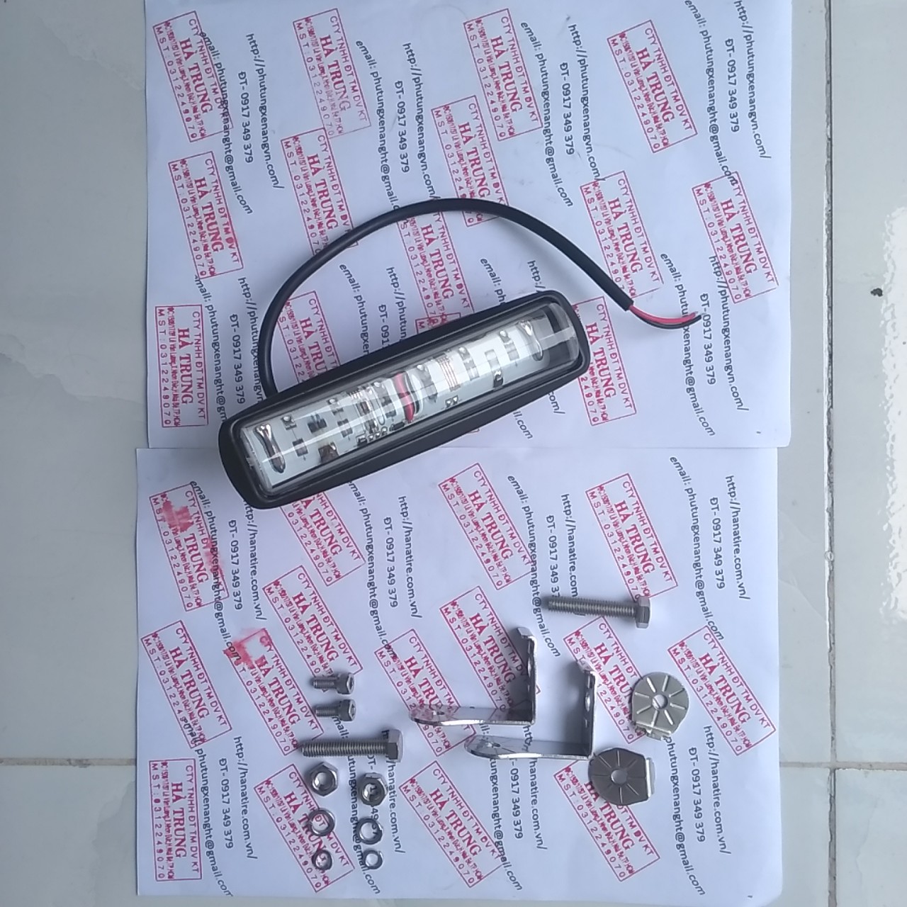 Đèn Kẻ Vạch Màu Xanh- Phụ Tùng Xe Nâng